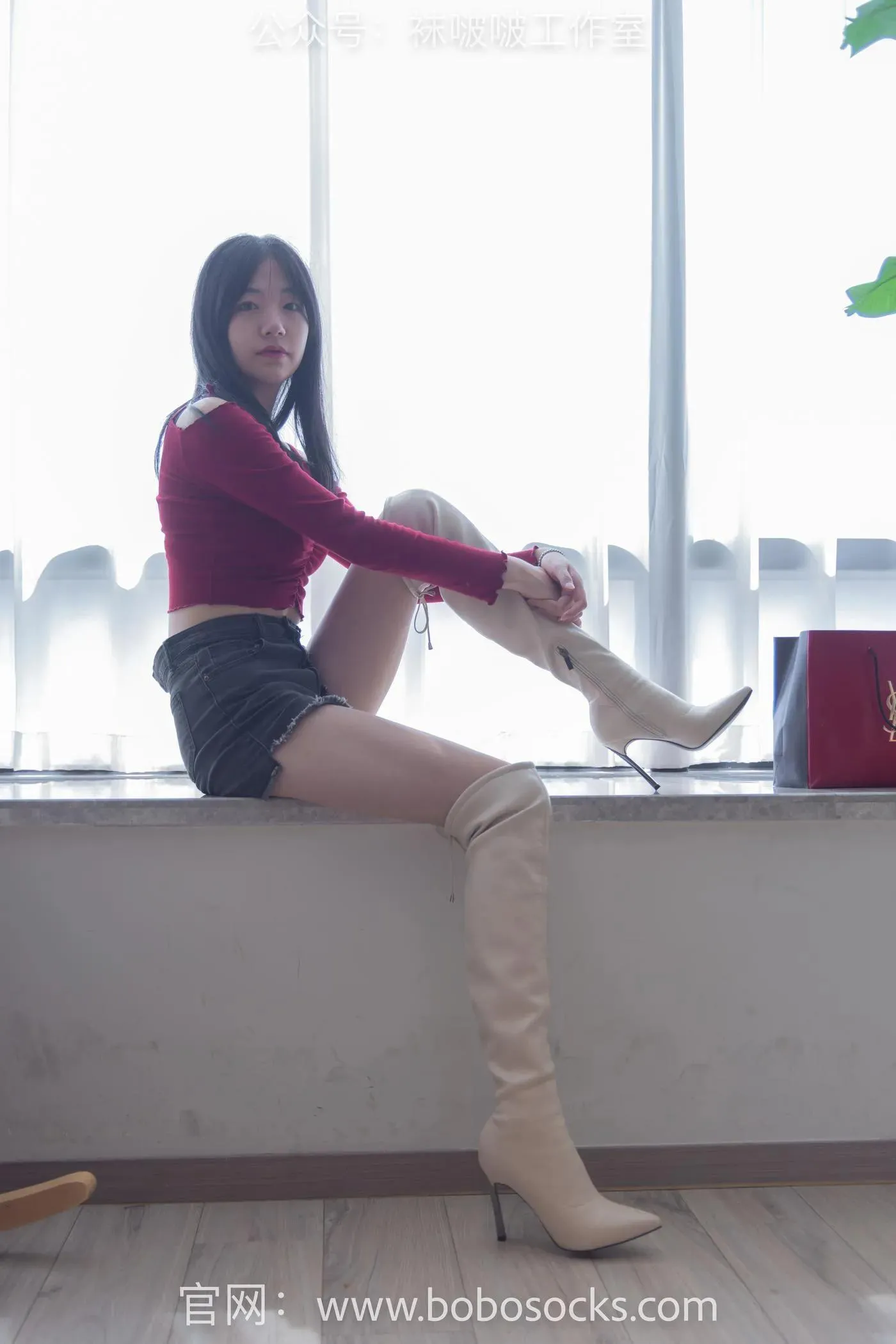[BoBoSocks袜啵啵]NO.120 小甜豆-高跟长靴、白棉袜、裸足 [170P]插图6